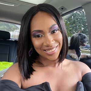 Meet your Posher, Alexis